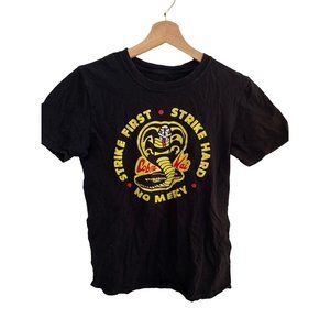 Cobra Kai Black Short Sleeve Tshirt Graphic Tee Men's Size Small Strike First